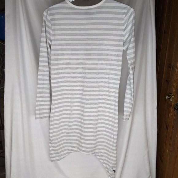 Hurley striped summer dress - Picture 1 of 6